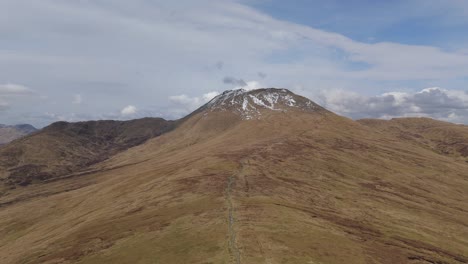 Pico-Ben-Lomond-Con-Vista-A-La-Nieve