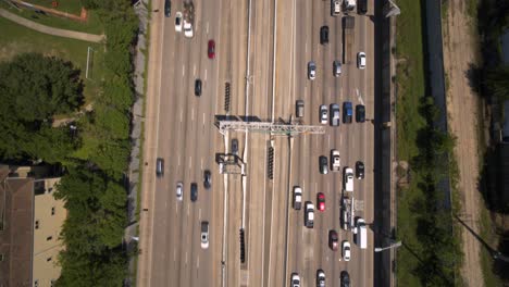 Birds-eye-view-of-car-traffic-on-59-South-freeway-in-Houston,-Texas