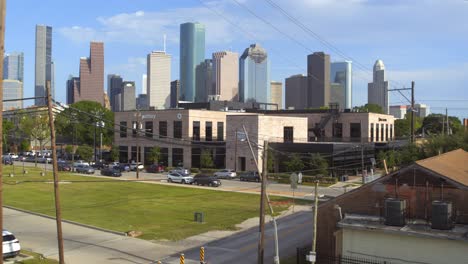 Moving-forward-drone-shot-of-the-downtown-Houston,-Texas-area