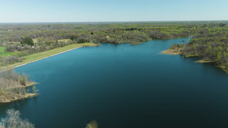 Panoramic-View-Over-Glen-Springs-Lake-In-Tennessee,-United-States---Drone-Shot