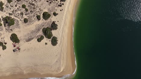 Bahía-De-Cacaluta-Desde-Arriba,-Vista-De-Drones