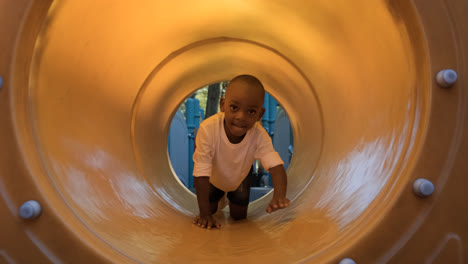 Kid-having-fun-at-the-playground