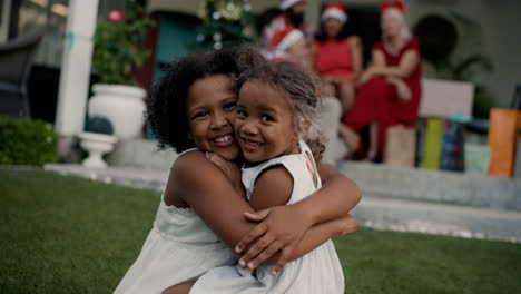 Happy-girls-hugging