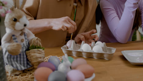 People-painting-Easter-ornaments