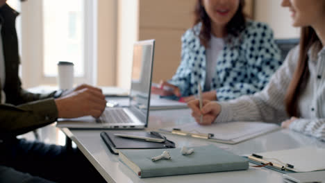 People-working-at-the-office