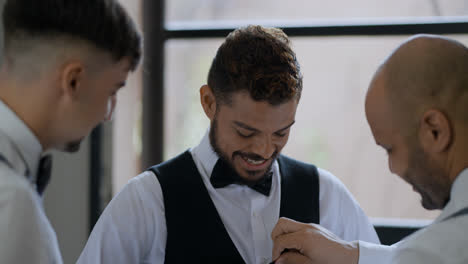 Groom-with-friends