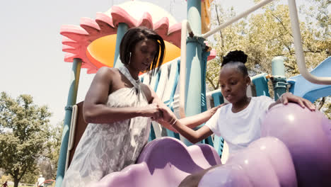 Woman-and-child-at-the-playground