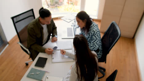 People-working-at-the-office