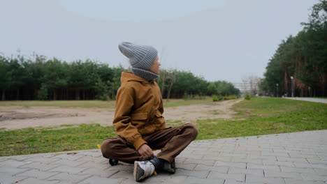 Boy-smiling-at-camera