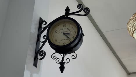 Reloj-Retro-Y-Vintage,-Reloj-De-Video,-Marca-Grand-Central-Terminal-De-Nueva-York