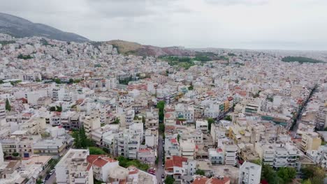 Imágenes-Aéreas-De-Drones-Del-Barrio-Urbano-De-La-Ciudad-De-Atenas