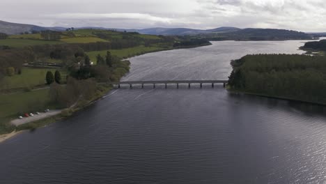 Blessington-Lakes-4K-Luftaufnahmen-Mit-Einer-Drohne-–-County-Wicklow-–-Irland