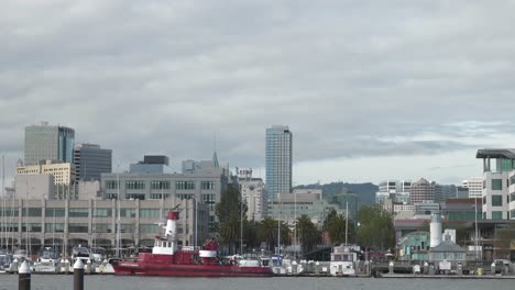 Alameda-Marina-Square-Ocean-View-of-Downtown-Oakland-Red-Boat-Time-Lapse