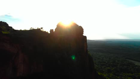 El-Parque-Nacional-Chapada-Dos-Guimarães-Brasil-Montaña