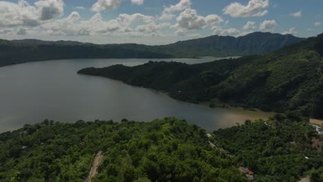 Presa-de-Valdesia,-Muchas-Aguas,-San-Cristobal-in-Dominican-Republic