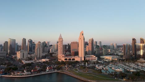 Aerial-View-Over-Downtown-San-Diego-At-Sunset-In-California,-USA---Drone-Shot