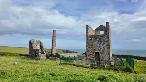 Historisches-Industriegebäude-Tankardstown-Pumpenhaus-Bei-Bunmahon-Kupferminen-Waterford-Irland