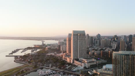 Downtown-San-Diego-At-Sunset-In-California,-USA---Aerial-Drone-Shot