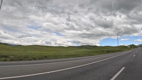 Driving-through-Arvin-California-on-a-cloudy-day