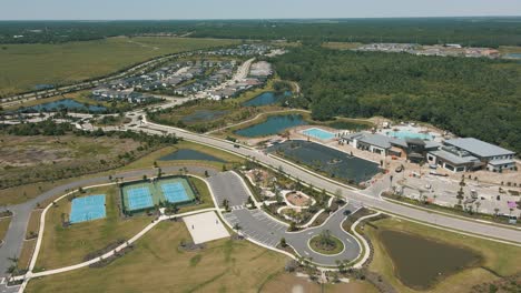 Imágenes-De-Drones-De-Una-Hermosa-Zona-Residencial-En-Sarasota,-Florida