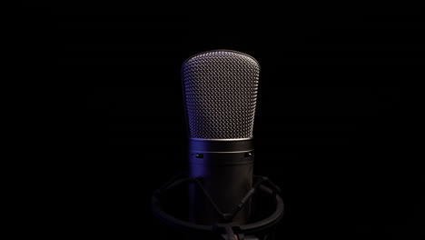 Professionelles-Mikrofon,-Studioaufnahme-Mit-Schwarzem-Hintergrund
