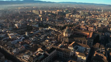 Granada-Hauptstadt-Bei-Sonnenaufgang-In-Der-Region-Andalusien,-Spanien