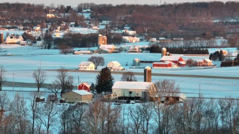 Ländliches-Ackerland-In-Pennsylvania-Im-Winterschnee