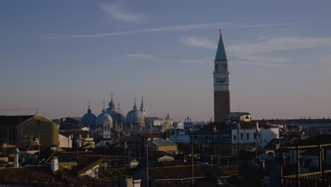 Grandeza-Veneciana:-Basílica-De-San-Marco-Y-Campanario