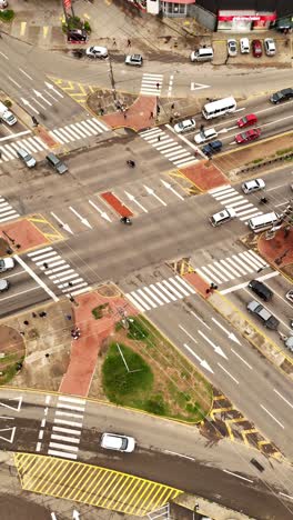 drone-shot-traffic-crossroads-rush-hour-cloudy-morning