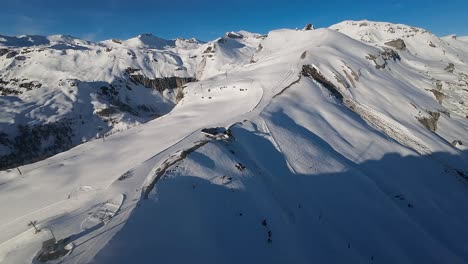 Drone-shot-of-the-Crans-Montana-ski-slope,-Swiss-Alps,-Switzerland