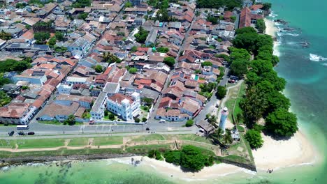 Vista-Aérea-Del-Paisaje-De-Drones-De-La-Ciudad-Del-Faro-En-Galle-Fuerte-Holandés-Casco-Antiguo-Histórico-Sri-Lanka-Viajes-Turismo-Alojamiento-Para-Viajes-Asia-Holandesa