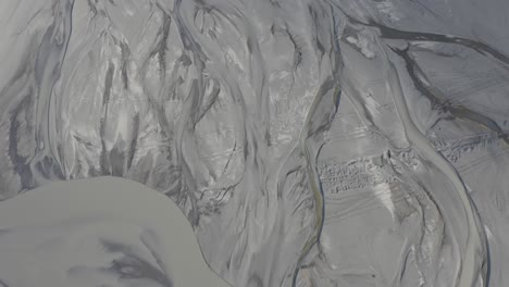 Luftaufnahme-Der-Gletscherflüsse-In-Island-–-Drohnenaufnahme