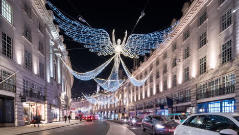 Time-lapse-De-Regent-Street-Con-Adornos-Navideños-En-Londres,-Reino-Unido