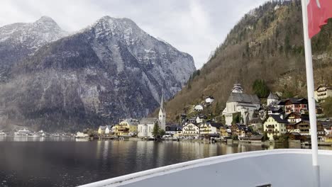 Beautiful-World-famous-view-of-Hallstatt-from-boat---Salzkammergut-region,-Austria