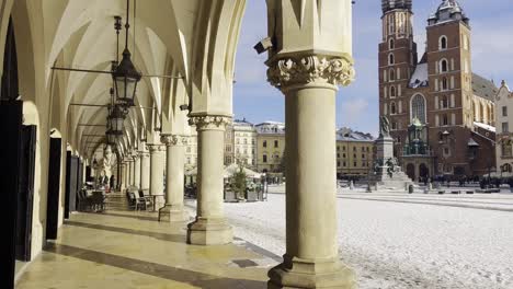 Beautiful-Old-Town-views-in-Krakow-Old-Town-Square---taken-from-Cloth-Hall-with-views-onto-St-Mary's-Basilica