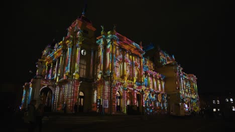 Erleuchtete-Eleganz-Beim-Lichterfestival-In-Zagreb