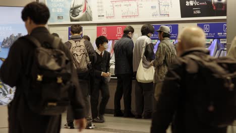 Shibuya-Train-Station,-ticket-counter,-Tokyo,-Japan