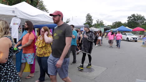 Die-Menge-Beim-Jährlichen-Midmo-Pridefest