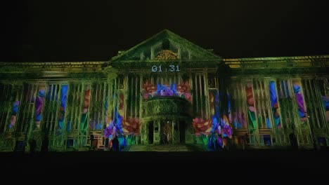 Lebendige-Lichter-Auf-Den-Kroatischen-Staatsarchiven,-Zagreb-Festival-Of-Lights