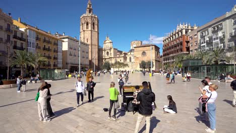 View-of-Plaza-de-la-Reina-in-the-city-center-of-Valencia