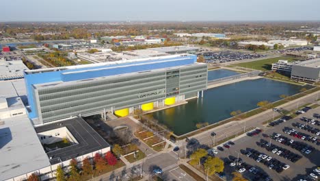 General-Motors,-Warren-Technical-Center,-Warren,-Michigan,-Luftaufnahme-Einer-Drohne