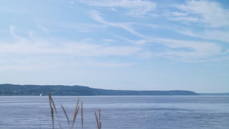 Vista-Del-Puget-Sound-Con-La-Isla-Whidbey-En-La-Distancia