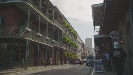 Vista-Relajante-De-Royal-Street-En-El-Barrio-Francés-De-Nueva-Orleans,-Luisiana.