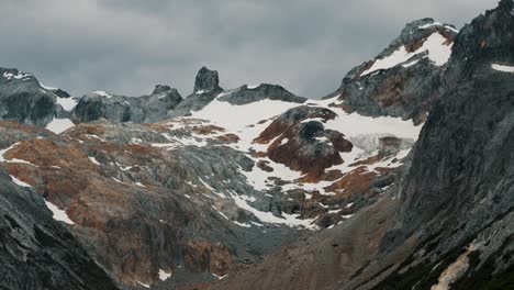 Majestic-Mountains-Of-Laguna-Esmeralda-Near-Ushuaia-In-Tierra-De-Fuego,-Argentina