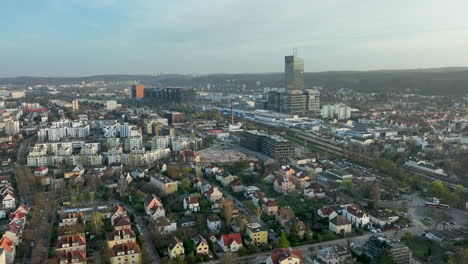 Vista-Aérea-Del-Barrio-Urbano-En-El-Barrio-De-Zabianka-En-La-Ciudad-De-Gdańsk,-Polonia.