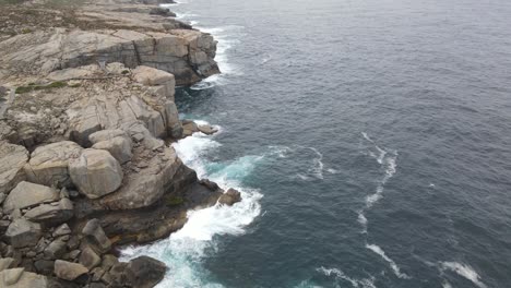 Drohnenaufnahmen-über-Der-Zerklüfteten-Australischen-Küstenregion-In-Albany-Und-Der-Natural-Bridge