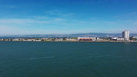 Drone-aerial-shot-showing-a-lot-of-new-construction-on-Treasure-Island,-California