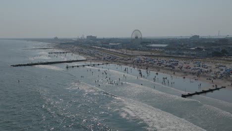 Packed-summer-beach-in-Ocean-City,-New-Jersey