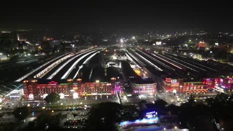 Vista-Aérea-De-La-Estación-De-Tren-De-Howrah-Día-Y-Noche