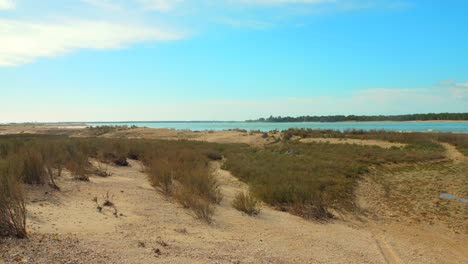 Pan-shot-of-beautiful-Atlantic-seaside-of-Ile-de-Ré-or-Isle-of-Ré-in-La-Rochelle,-France-at-daytime